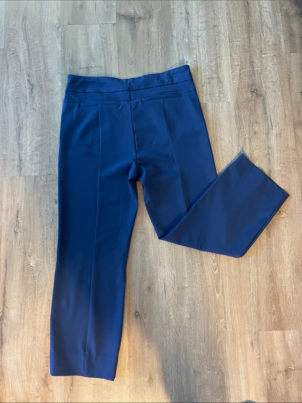 Lilly Pulitzer Luxletic Alston Crop Pants Size 10 NWT Low Tide Navy - Picture 4 of 9